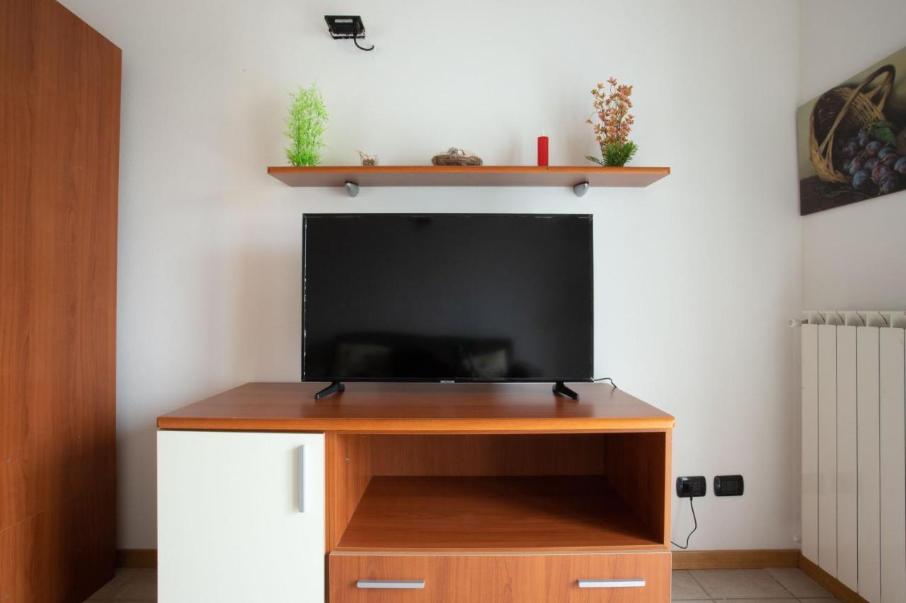 Casa Vacanze Valeria Сондрио Экстерьер фото